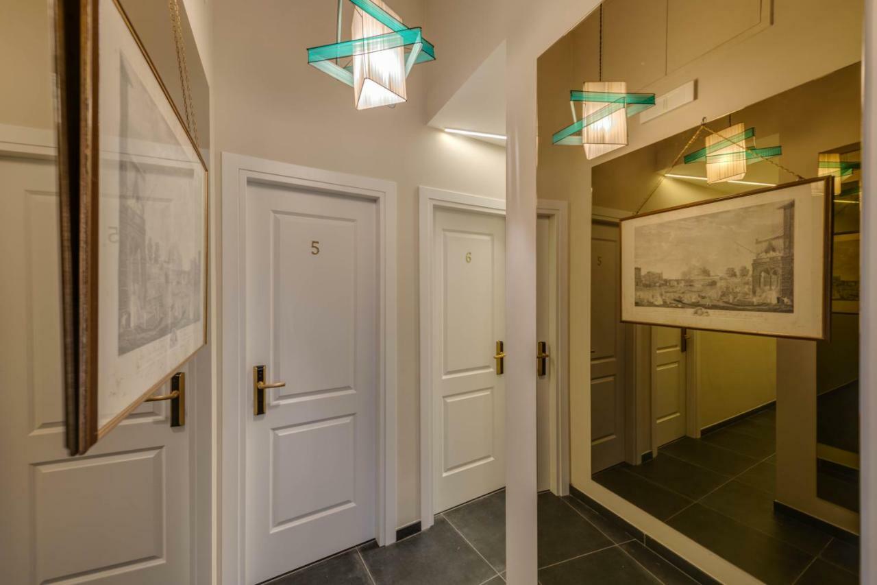 Adrianus Hotel Рим Экстерьер фото